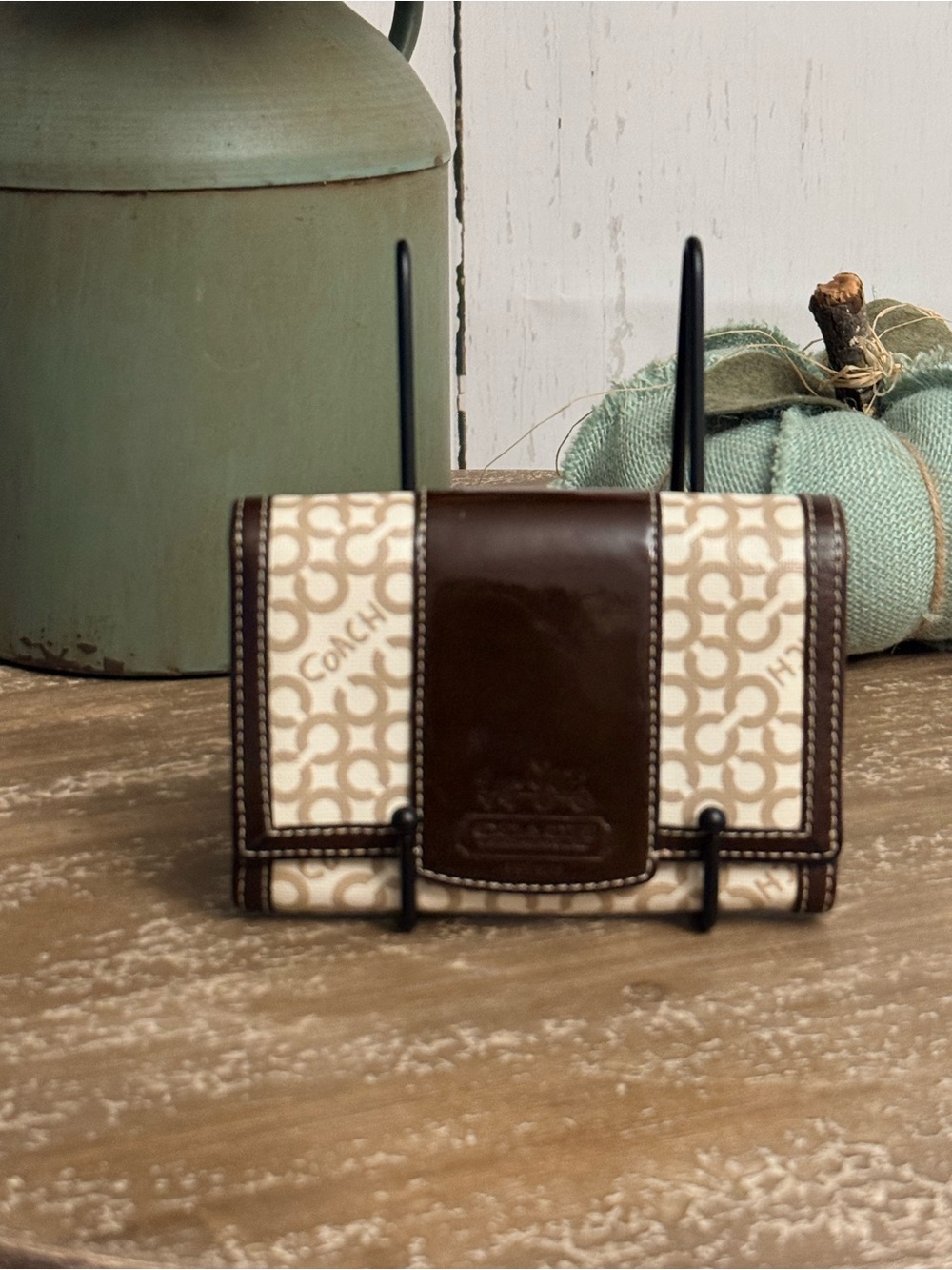 Vintage Y2K Coach Graffiti Lavender Leather Wallet in Brown/Tan/Cream.